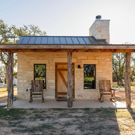 Country Inn Cottages Fredericksburg Buitenkant foto